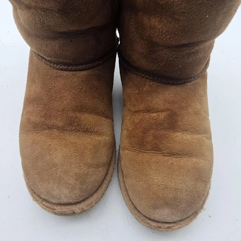 UGG Australia Boots KIDS Size 3 Brown Classic Short Shearling Suede Winter 5251
